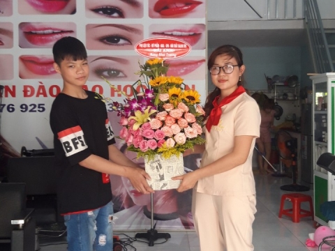 Hình ảnh khách hàng